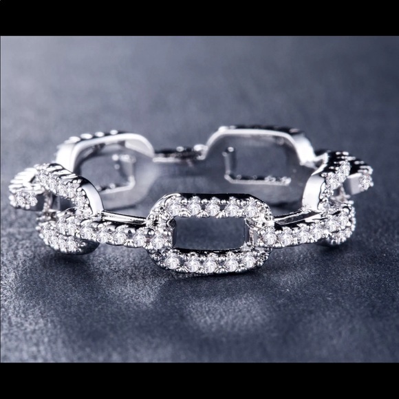 Luxury 925 Silver Unique Women’s Diamond Ring - Picture 4 of 4